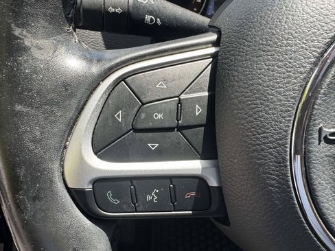 Used 2020 Jeep Compass Latitude w/ Popular Equipment Group AWD/4WD image 22
