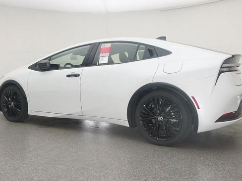 New 2026 Toyota Prius Plug-In Hybrid image 12