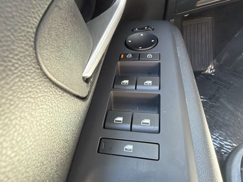 Used 2025 Hyundai Santa Cruz SEL FWD image 25