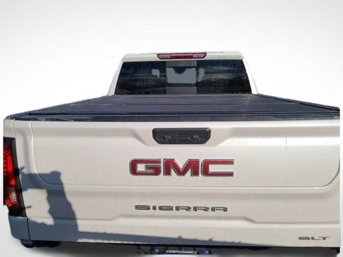 Used 2022 GMC Sierra 1500 SLT w/ SLT Convenience Package image 13