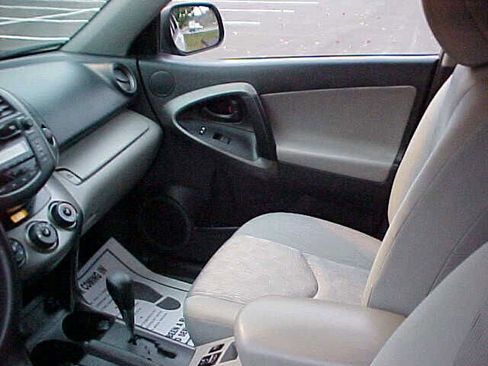 Used 2011 Toyota RAV4 Base 4x4 4dr SUV w/ Preferred Premium Pkg image 15