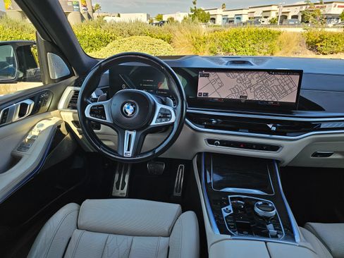 Used 2023 BMW X7 M60i w/ Executive Package AWD/4WD image 37