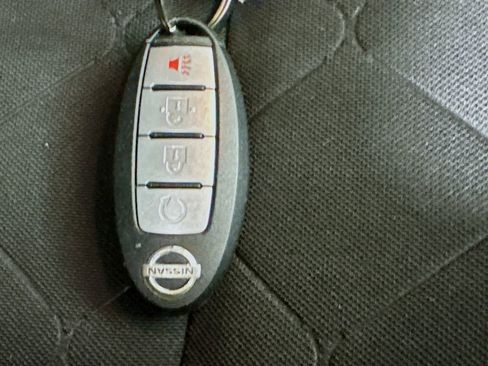 Used 2019 Nissan Kicks SR FWD image 34