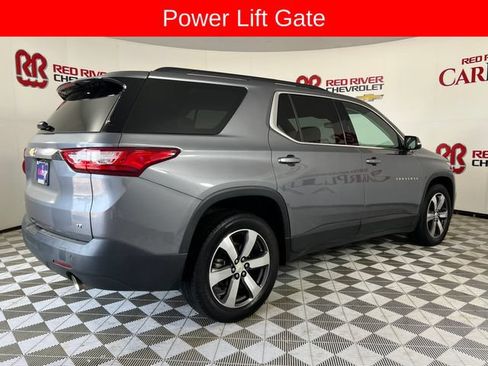 Used 2019 Chevrolet Traverse LT w/ LT Premium Package FWD image 9