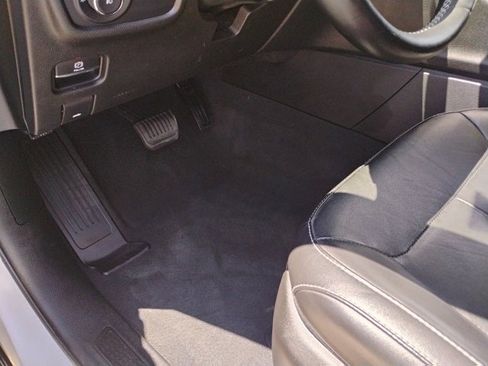 Used 2022 Jeep Grand Cherokee Limited image 6