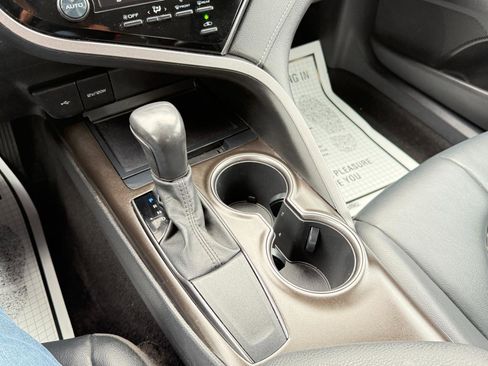 Used 2021 Toyota Camry SE image 22