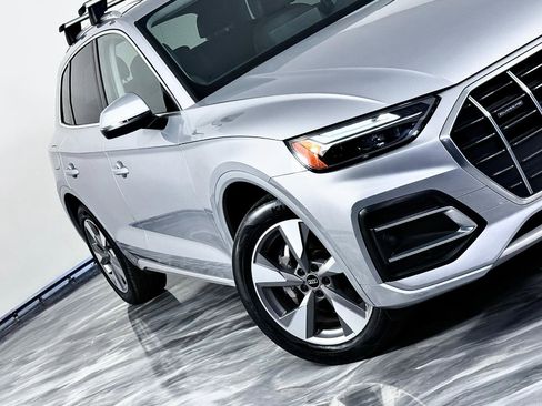 Used 2023 Audi Q5 2.0T Premium w/ Convenience Package AWD/4WD image 4