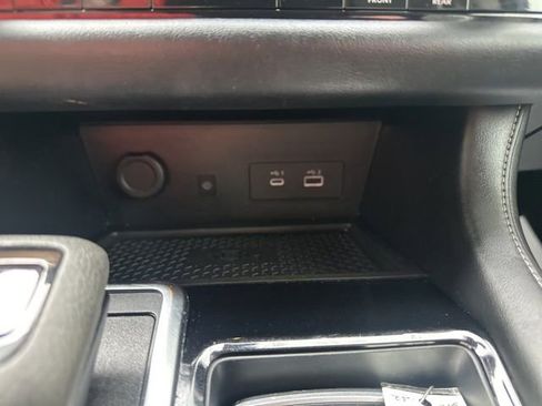 Used 2023 Nissan Pathfinder SL image 45