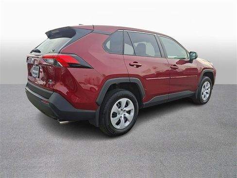 Used 2024 Toyota RAV4 LE image 4