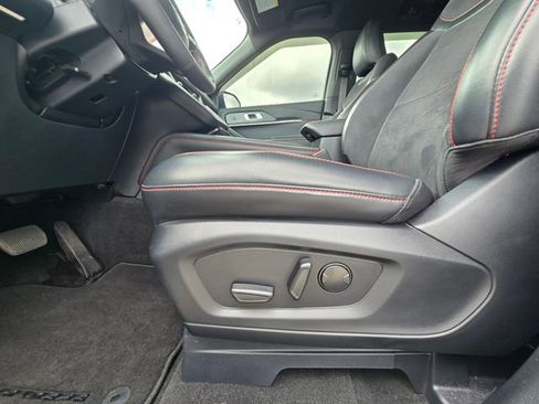 Used 2025 Ford Explorer ST image 25