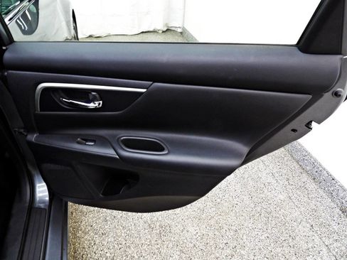 Used 2017 Nissan Altima 2.5 SL w/ 2.5 Technology Package image 12