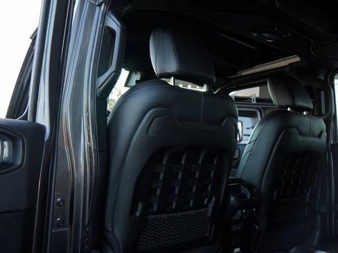 Used 2021 Jeep Wrangler Unlimited Rubicon image 31