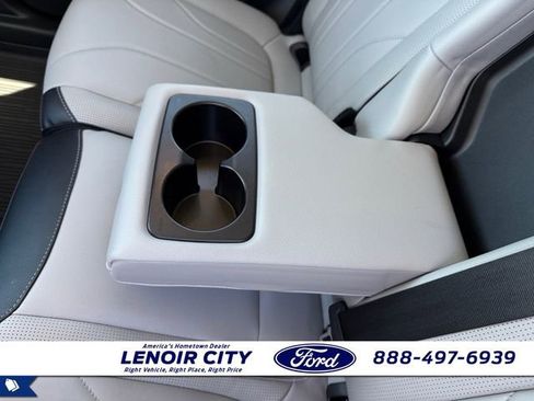 Used 2025 Ford Escape SE w/ PHEV Premium Package FWD image 14