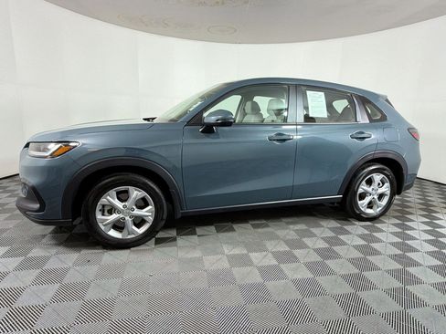 Used 2025 Honda HR-V LX image 2