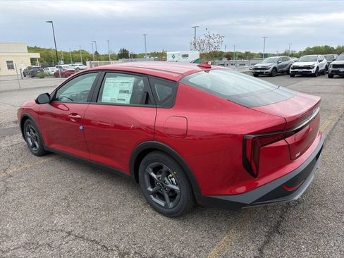 New 2026 Kia K4 FWD image 5