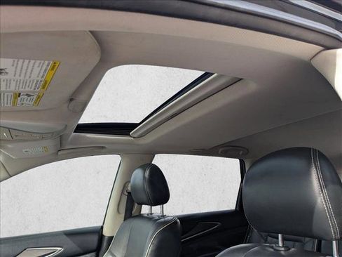 Used 2019 INFINITI QX60 Luxe w/ Essential Package image 16