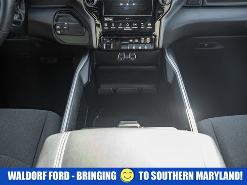 Used 2023 RAM 2500 Big Horn w/ Level 1 Equipment Group image 33