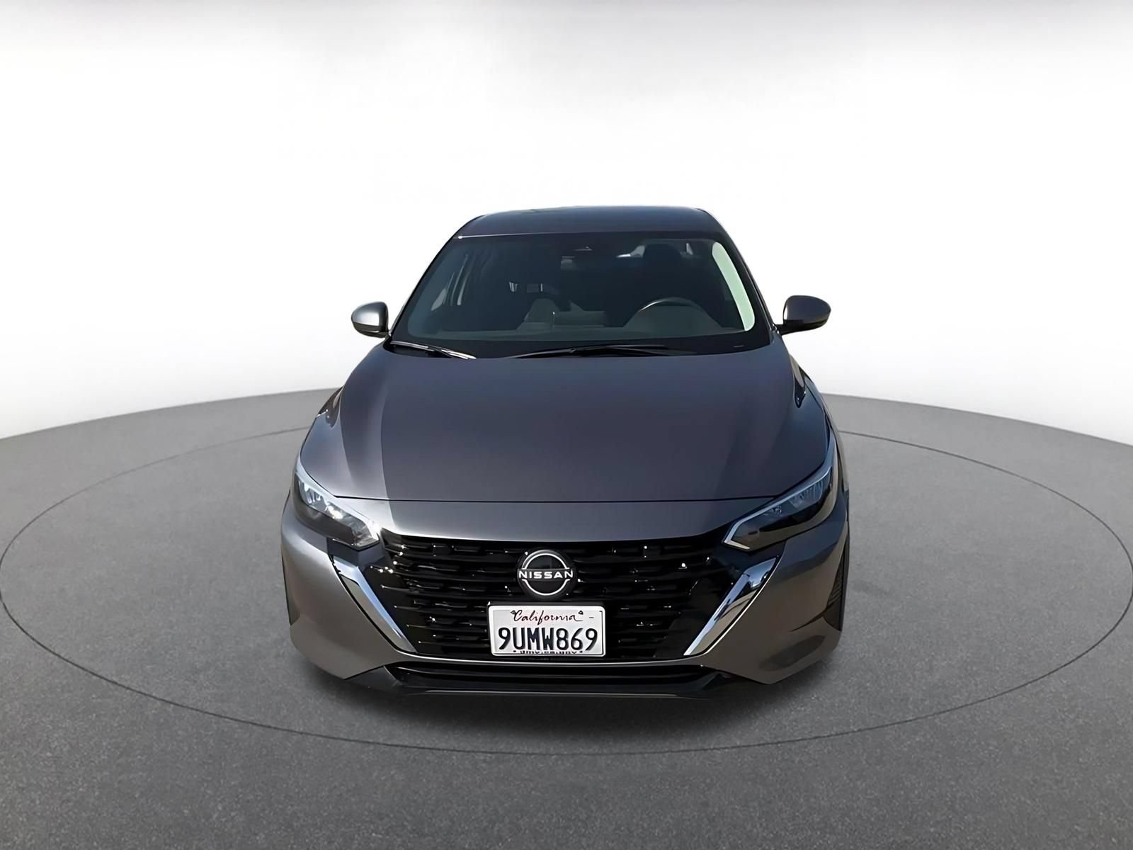 Used 2025 Nissan Sentra SV FWD image 4