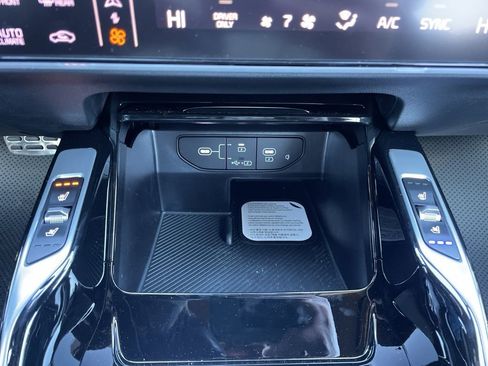 New 2026 Kia Sorento SX Prestige image 23