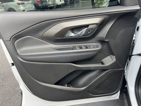 Used 2023 GMC Terrain SLE w/ Driver Convenience Package AWD/4WD image 24