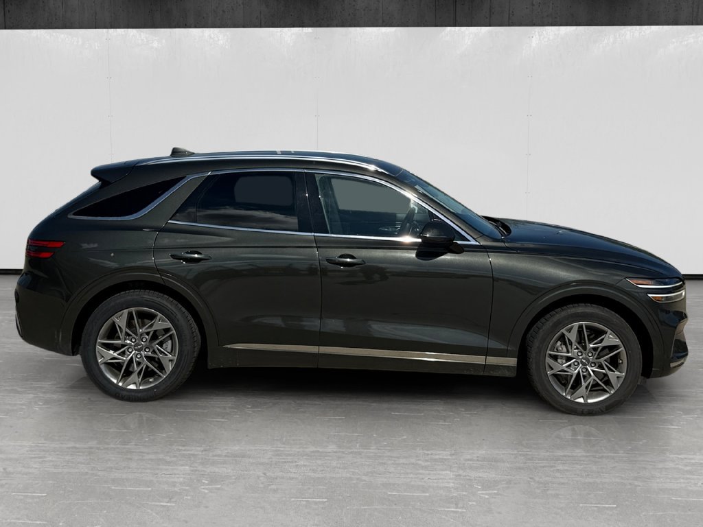 Used 2025 Genesis GV70 2.5T AWD/4WD image 6