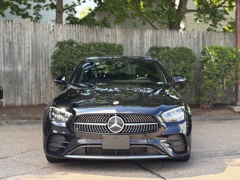 Used 2023 Mercedes-Benz E 350 4MATIC Sedan image 9
