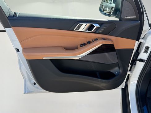 New 2026 BMW X5 xDrive50e w/ Executive Package image 22