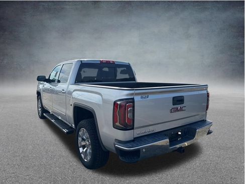 Used 2018 GMC Sierra 1500 SLT AWD/4WD image 8