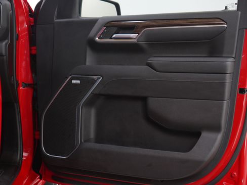 Used 2022 Chevrolet Silverado 1500 RST image 12