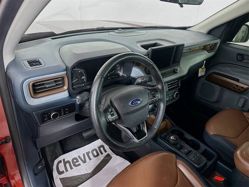 Used 2024 Ford Maverick Lariat image 9