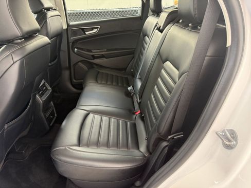 Used 2024 Ford Edge SEL image 25