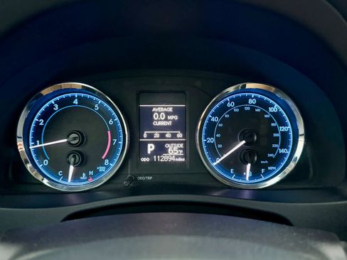 Used 2019 Toyota Corolla LE FWD image 21
