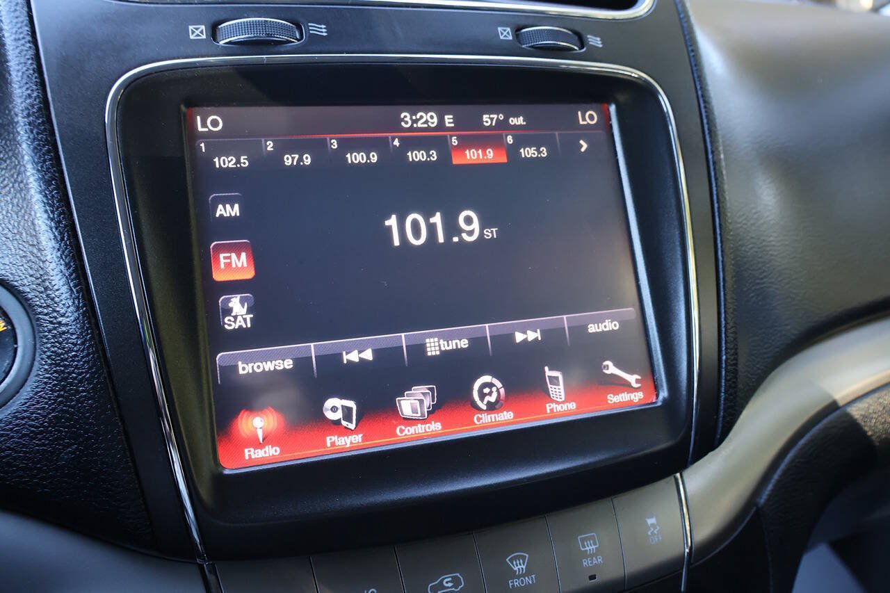 Used 2017 Dodge Journey Crossroad FWD image 28