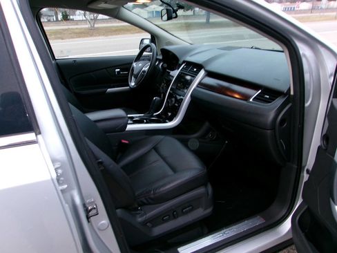 Used 2012 Ford Edge Limited image 9