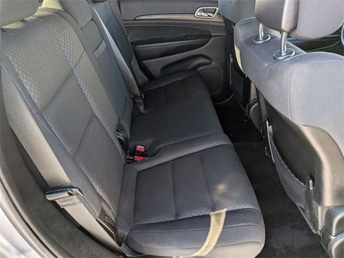 Certified 2018 Jeep Grand Cherokee Laredo image 28