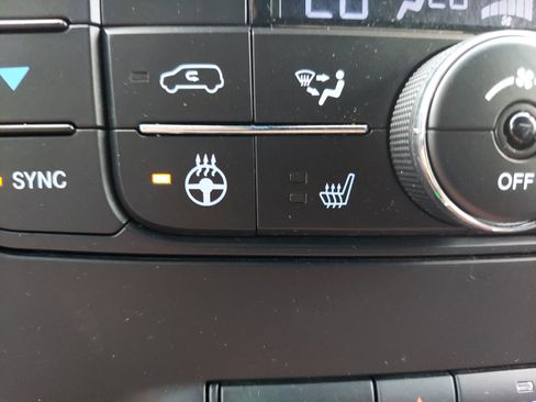 Used 2019 Dodge Grand Caravan GT FWD image 26