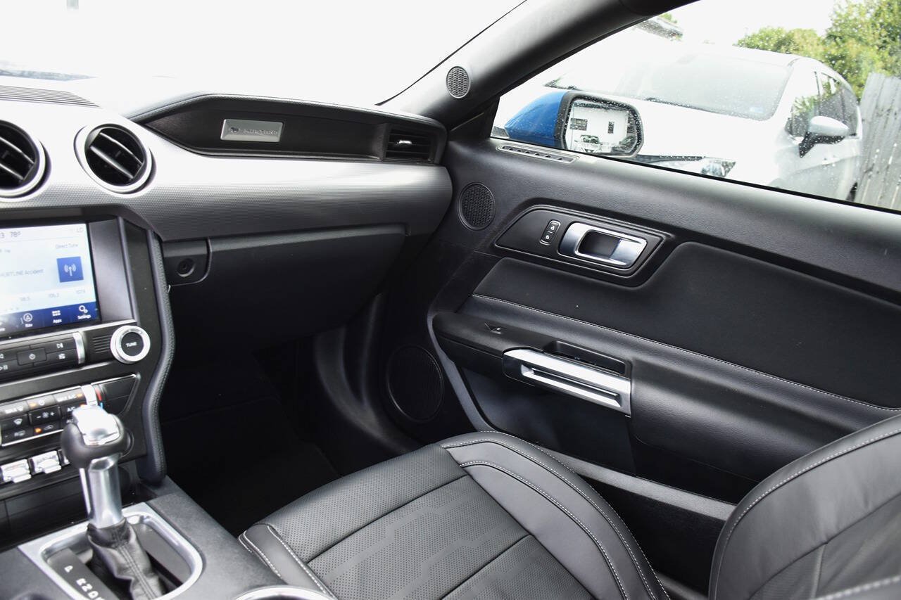 Used 2021 Ford Mustang GT w/ Equipment Group 301A RWD image 16