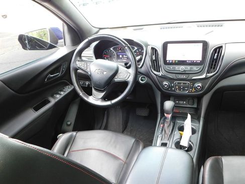 Used 2022 Chevrolet Equinox RS w/ RS Leather Package FWD image 4