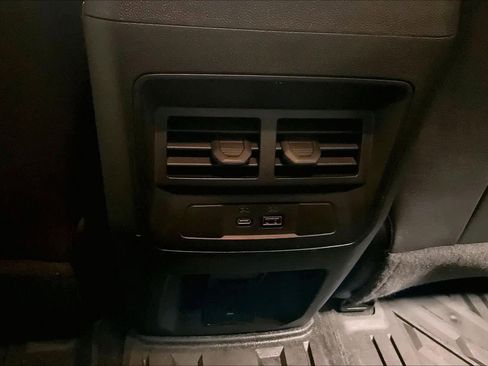 Used 2024 GMC Canyon AT4 w/ AT4 Premium Package image 34