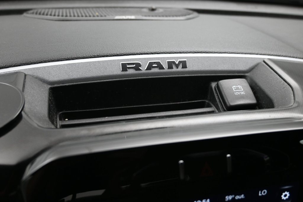 Used 2020 RAM 2500 Laramie w/ Night Edition AWD/4WD image 13