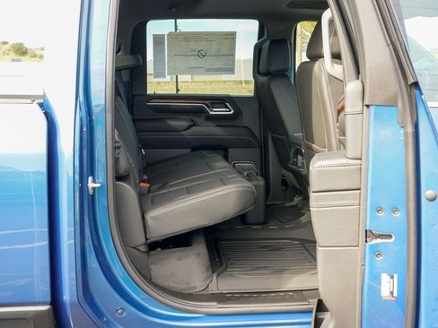 New 2025 GMC Sierra 2500 Denali w/ Technology Package image 17