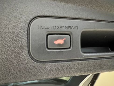 Used 2023 Acura MDX SH-AWD image 24