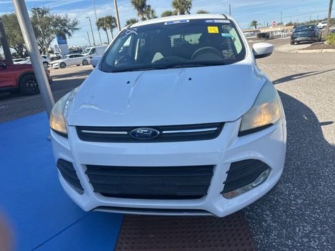 Used 2016 Ford Escape SE image 4