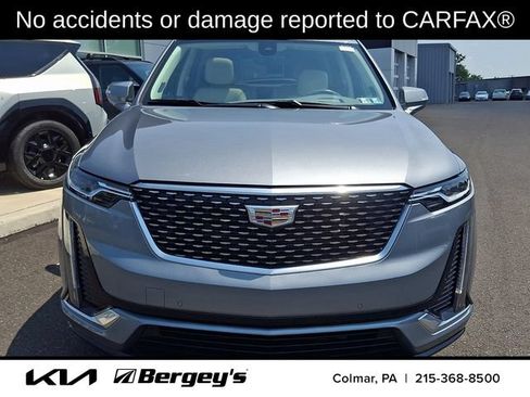 Used 2024 Cadillac XT6 Premium Luxury w/ Technology Package AWD/4WD image 2