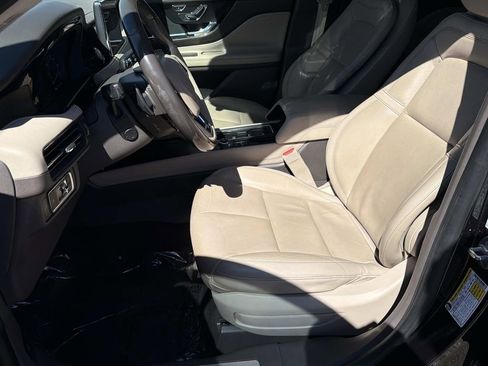 Used 2020 Lincoln Corsair Reserve AWD/4WD image 19