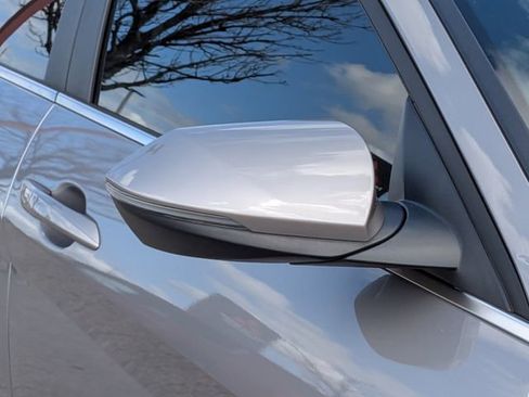 Used 2023 Hyundai Elantra Limited image 10