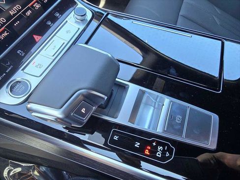 New 2025 Audi A8 L 3.0T image 34