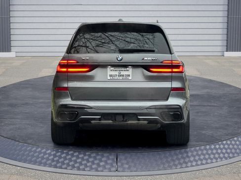 New 2026 BMW X7 M60i image 5
