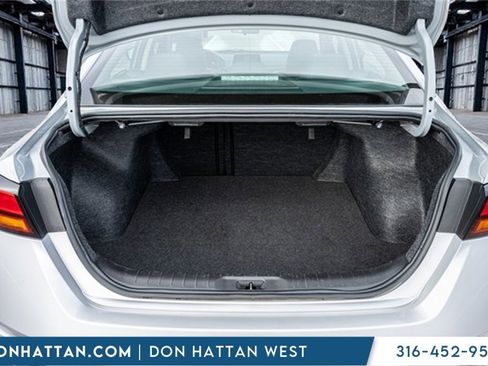 Used 2024 Nissan Altima 2.5 SV image 32