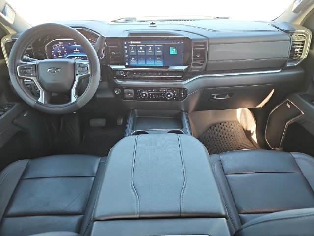 Used 2025 Chevrolet Silverado 2500 LTZ w/ LTZ Plus Package AWD/4WD image 9